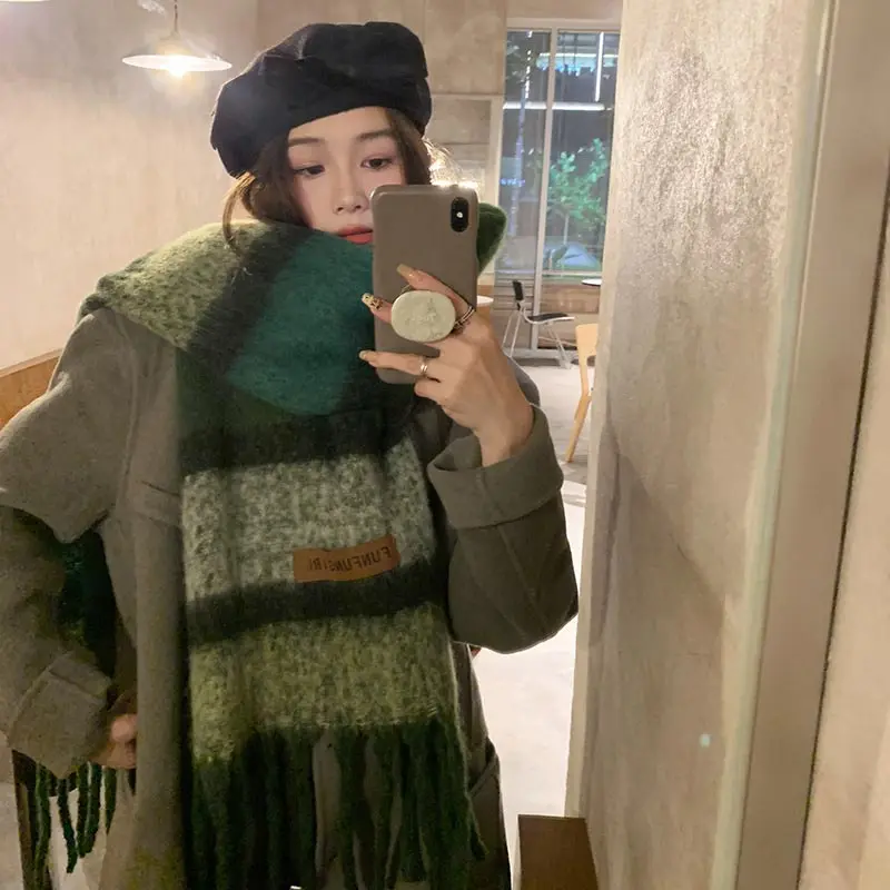 

2023 Retro Imitation Cashmere Scarf Winter Women Fashion Green Mohair Striped Scarves Korean Classic Thicken Warm Soft Shawl