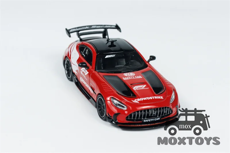 Tarmac Works 1:64 GT Black Series Safety Car Литая под давлением модель автомобиля