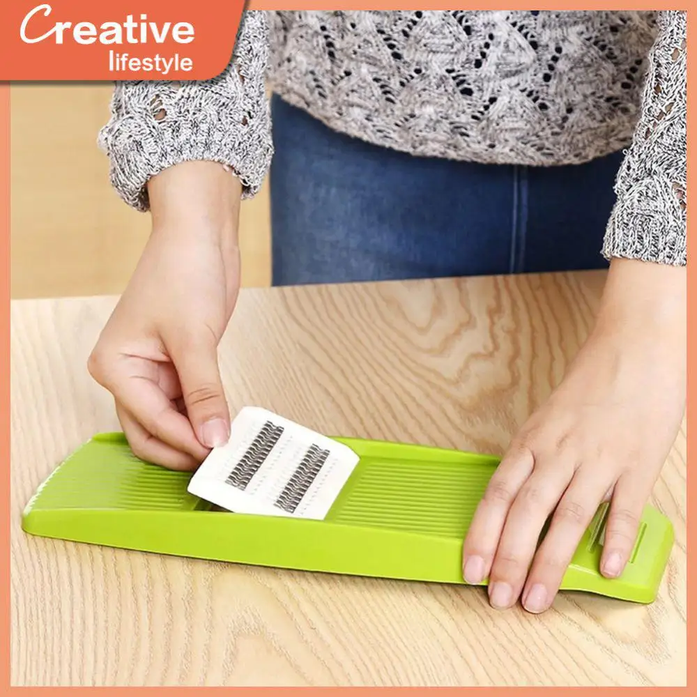 

For Potato Carrot Vegetables Grater Multifunctional Stainless Steel Vegetable Slicer Handheld Vegetable Cutter With 3 Blades