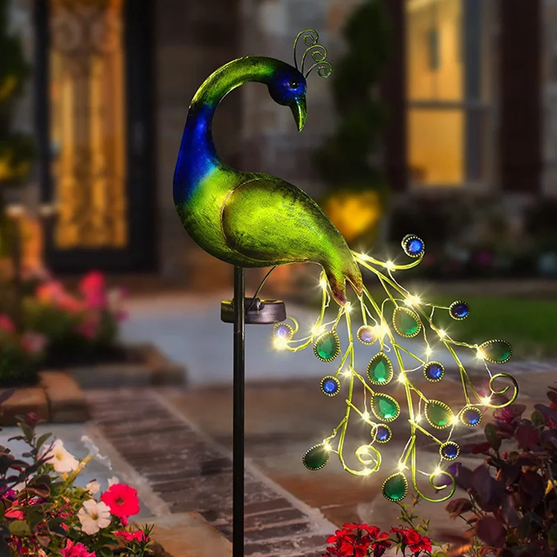 

Солнечный светильник для газона Peacock