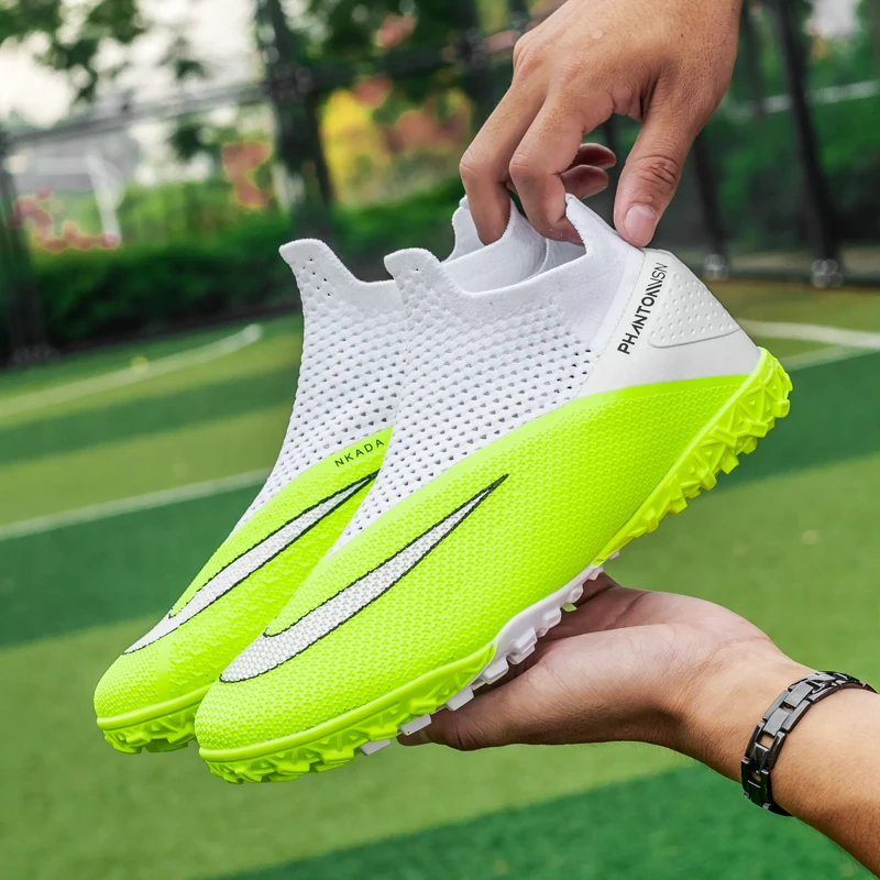 Slip-On Men's Football Boots High-Top Soccer Shoes Kids Anti-Slip Grass Training Football Shoes  Ultralight Large Size Sneakers