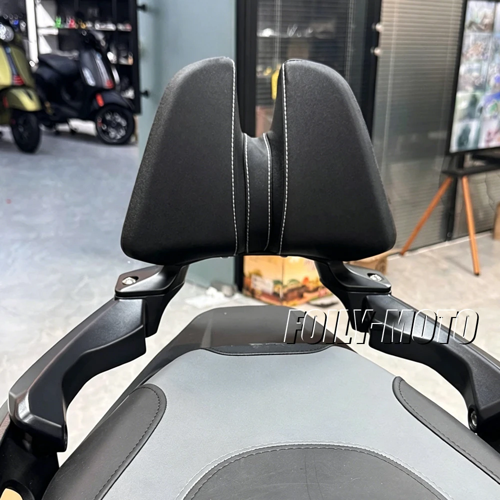 Фото Задняя спинка для мотоциклов Honda ADV350 NSS350 X-ADV Forza 350, пассажирская, из губчатого материала с микрофиброй, 2023-2025 гг. №2