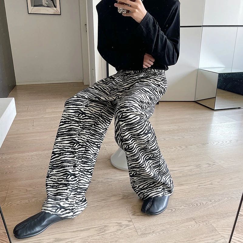 

New Male Korean Streetwear Chic Fashion Vintage Long Trousers Men Tiger Stripe Loose Casual Wide Leg Straight Suit Pant
