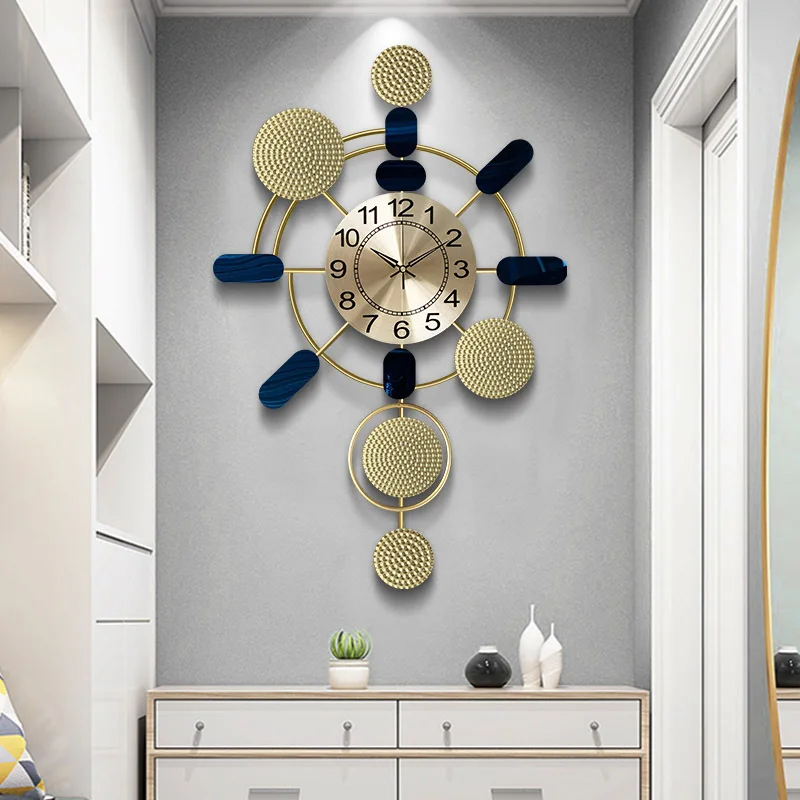 

Metal Wall Clock Creativity Simplicity European Style Home Wall Decoration Hang on The Wall Clock Living Room Modern Ornaments