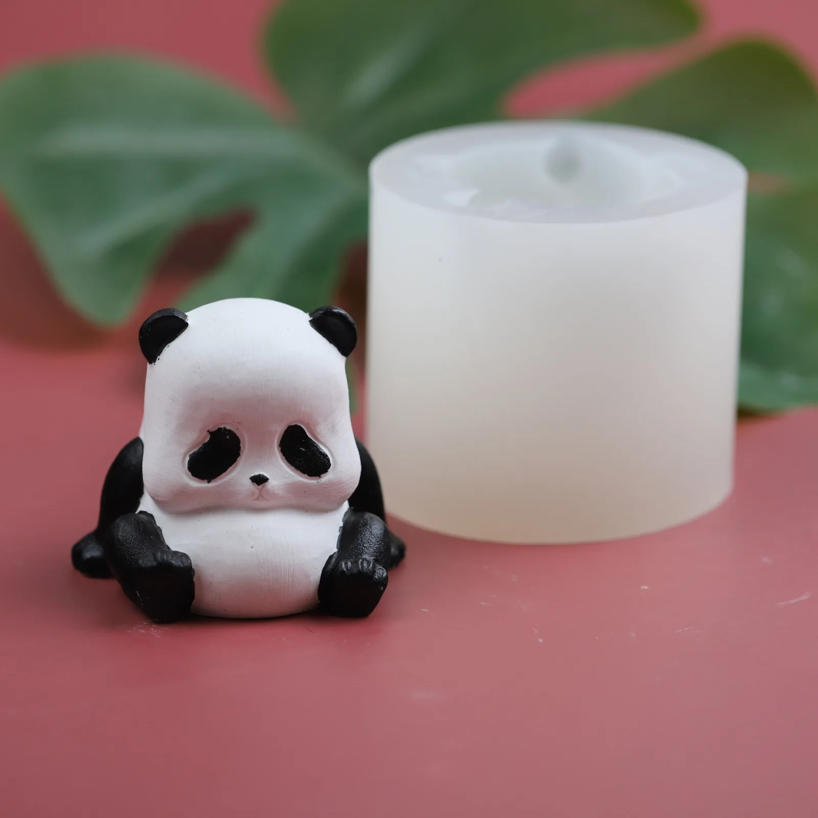 

Big Baby Panda Silicone Candle Mold for DIY Handmade Aromatherapy Candle Plaster Ornaments Soap Mould Handicrafts Making Tool