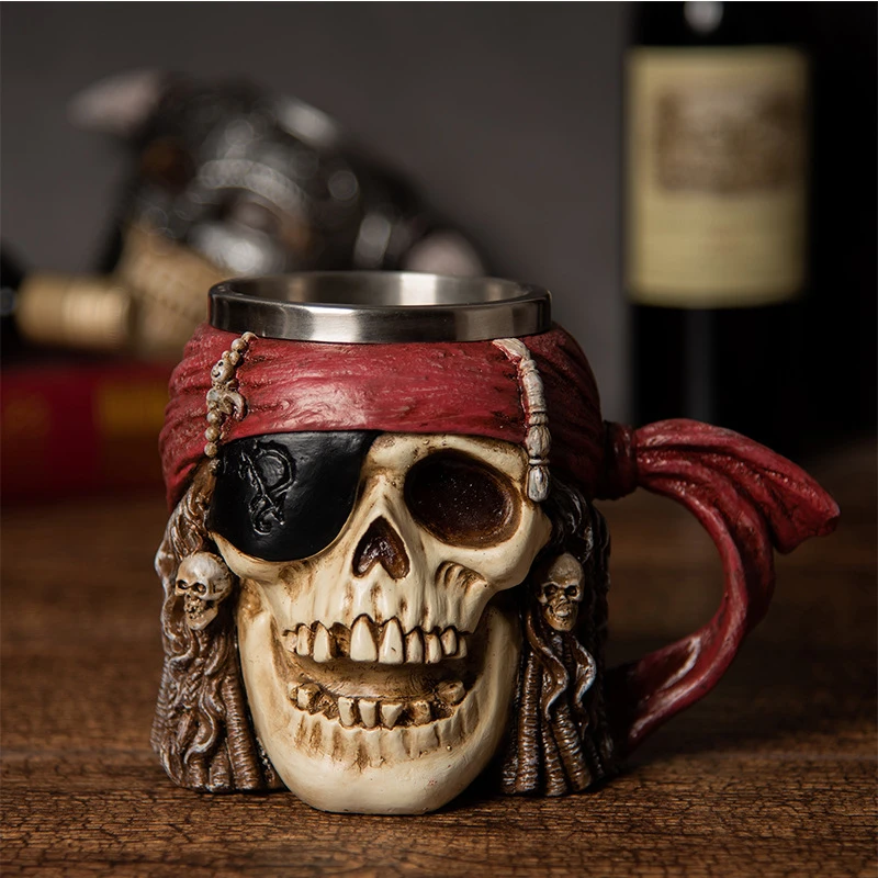 

600ml Creative Pirate Skull Beer Mug Large Capacity Coffee Cup Viking Stainless Steel Resin Strange Water Cup Boy Exquisite