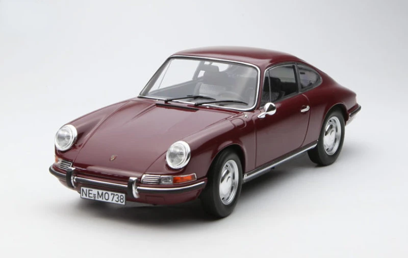 

1:18 Porsche 911 High Simulation Diecast Car Metal Alloy Model Car Toys for Children Gift Collection