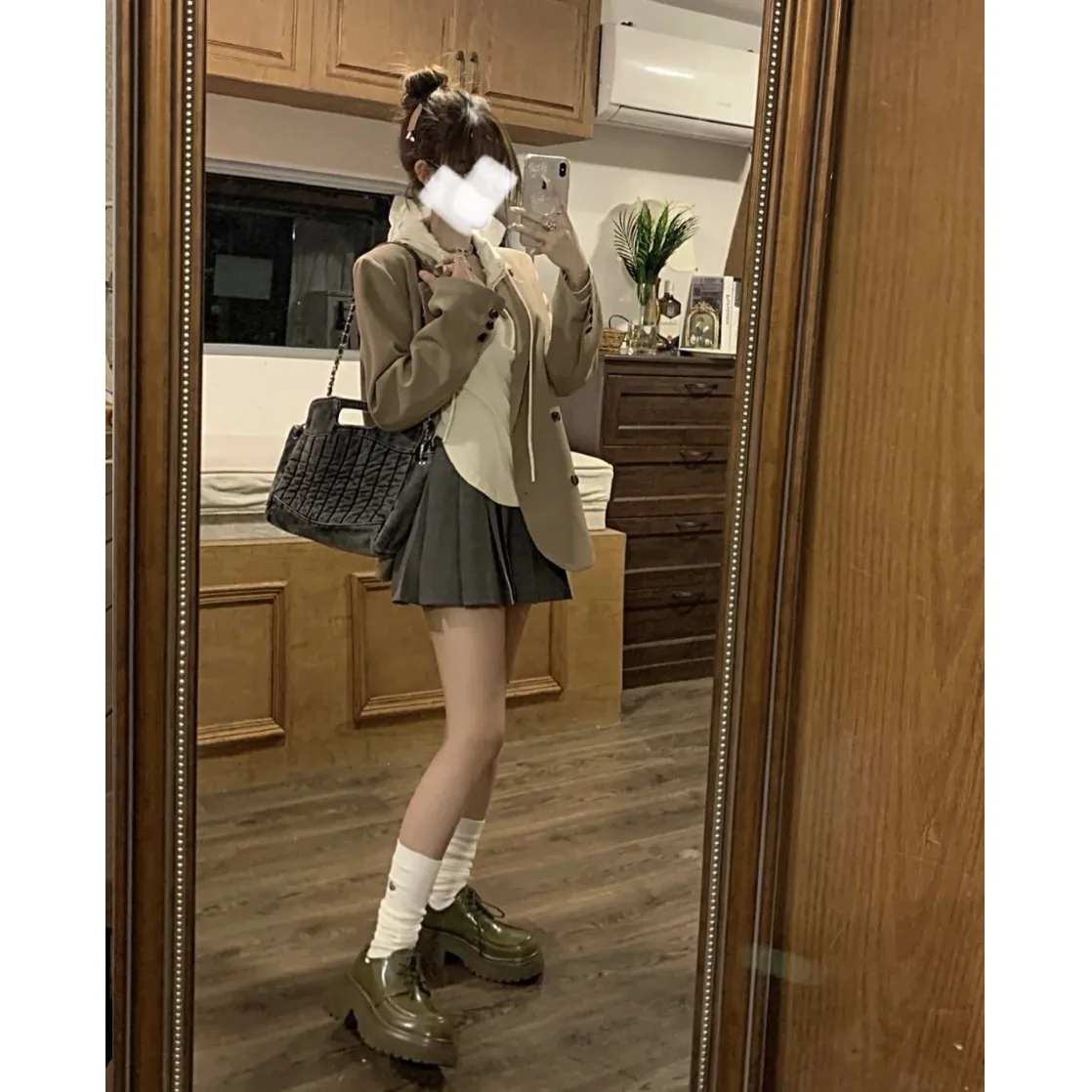 Корейская серия Ins Design Sense с длинными рукавами женский зимний новый шикарный