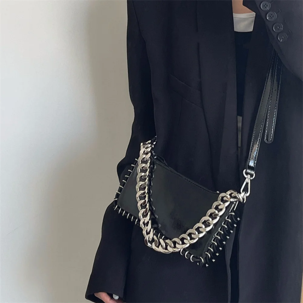 Black PU Leather Crossbody Bags Women Luxury Designer Fashion Vintage Chain Sling Bag Female Small Casual Versatile Shoulder Bag