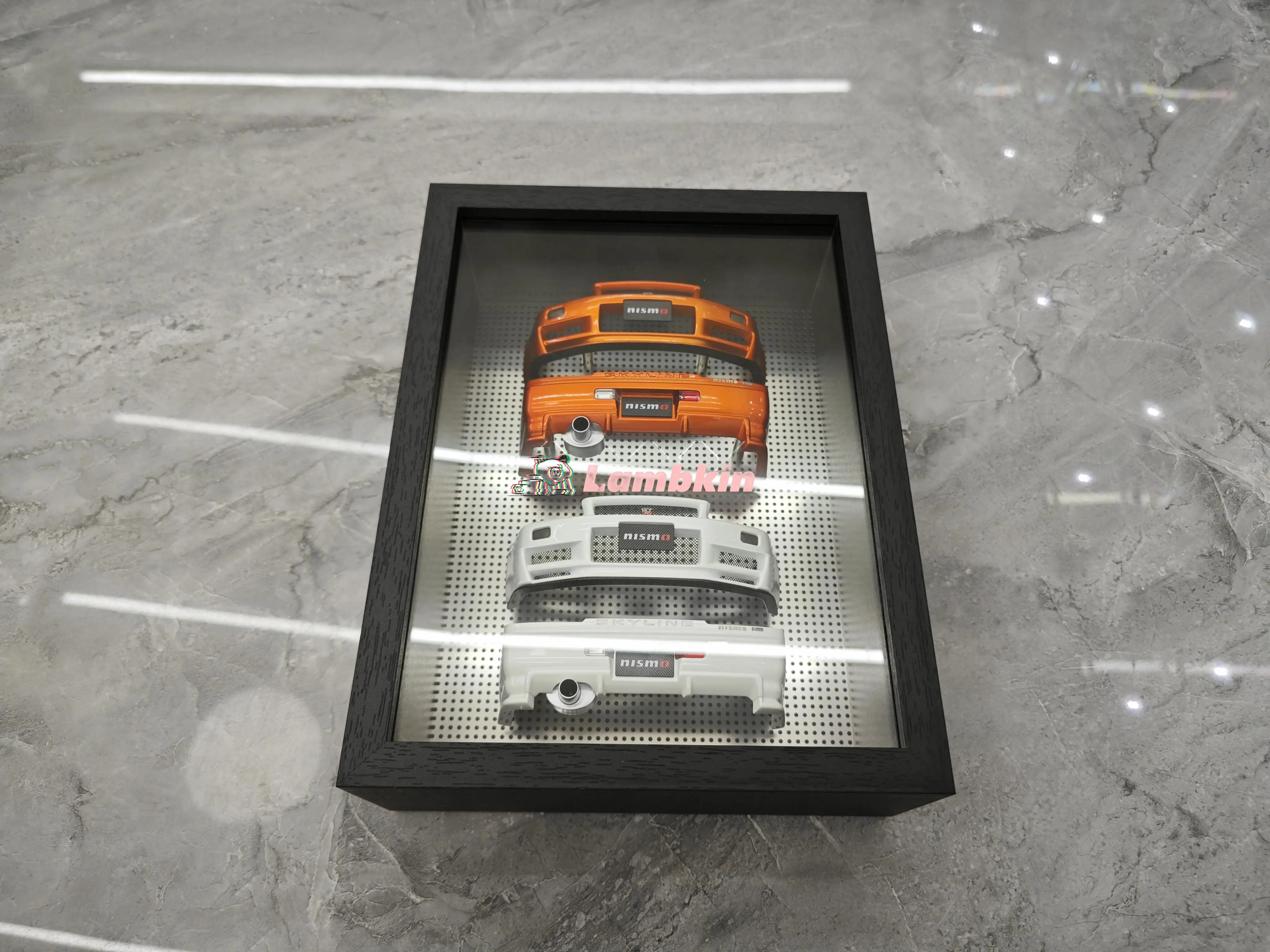 MOTORHELIX 1/18 R34 бампер фоторамка подарок украшение из сплава