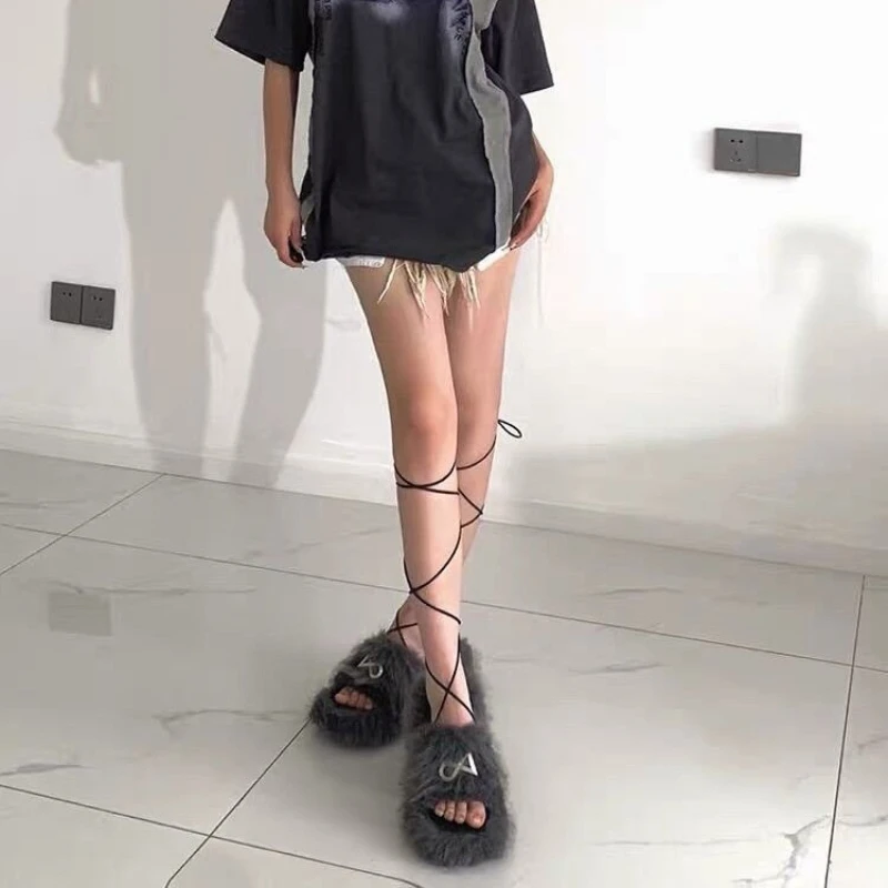 

Босоножки женские на платформе и толстой подошве, модные плюшевые шлепанцы, готические кружевные сандалии, обувь в стиле панк