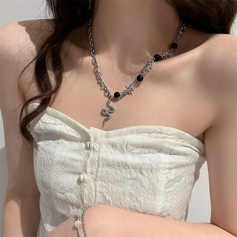 

Y2k Accessorie Necklace Women Splice Punk Style Snake Pendant Necklace Cross Necklace Fashion Jewelry Women Chain 2023 Trendy