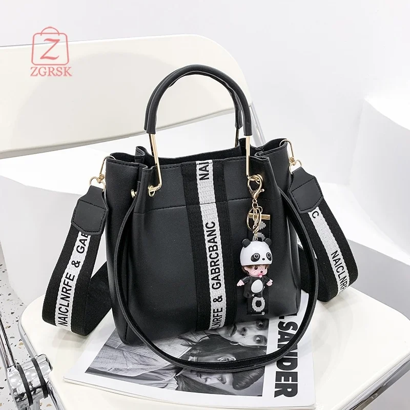

Women's Bag Net Red Small Women's Bag 2021 New Korean Fashion Contrast Color Messenger Bag Small Fresh Pendant Single Shoulder