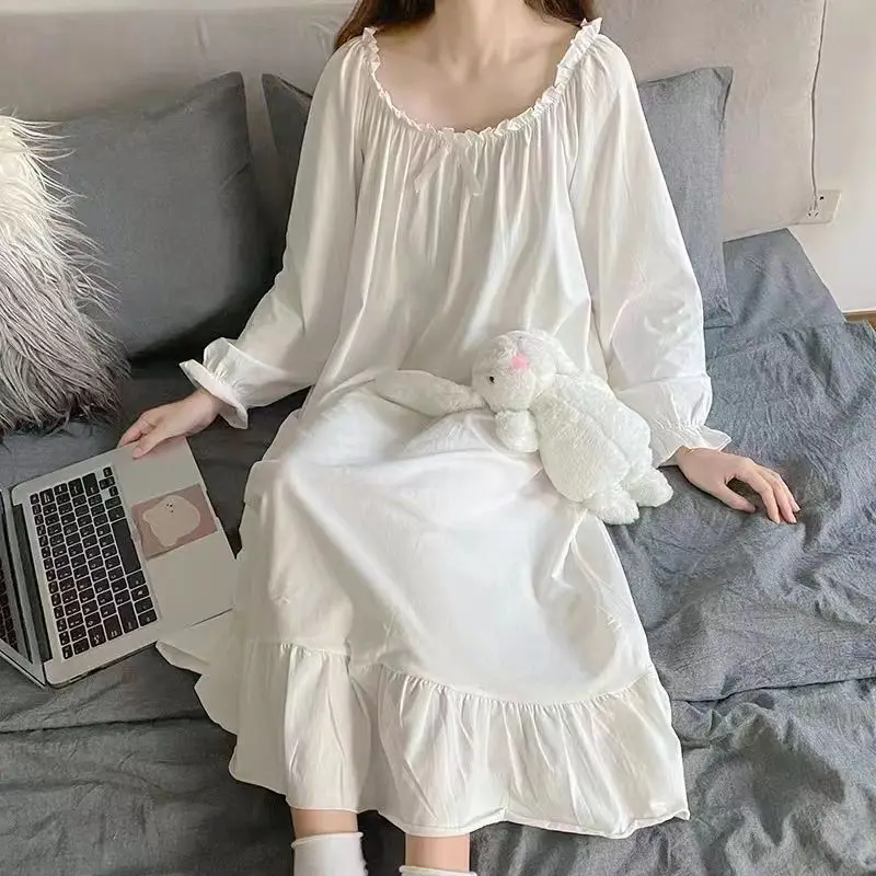 Autumn new polyester nightdress long section sweet and cute student girl long-sleeved casual large size nightdress home service