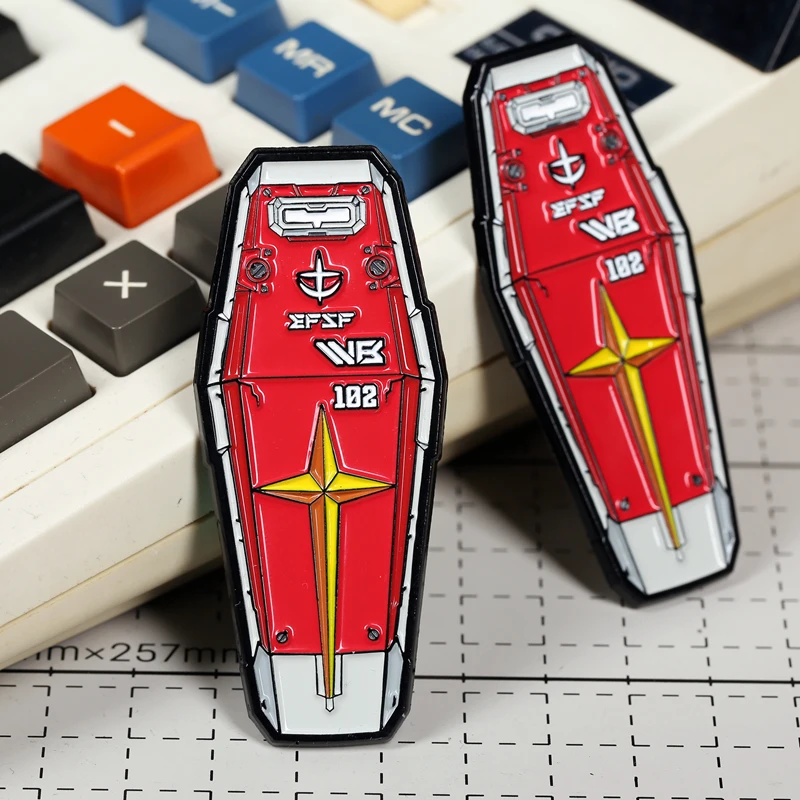 

Красная металлическая брошь в стиле аниме для костюма Gundam RX78, значок на булавке, сувенирная брошь, реквизит для одежды, подвеска, аксессуары ...