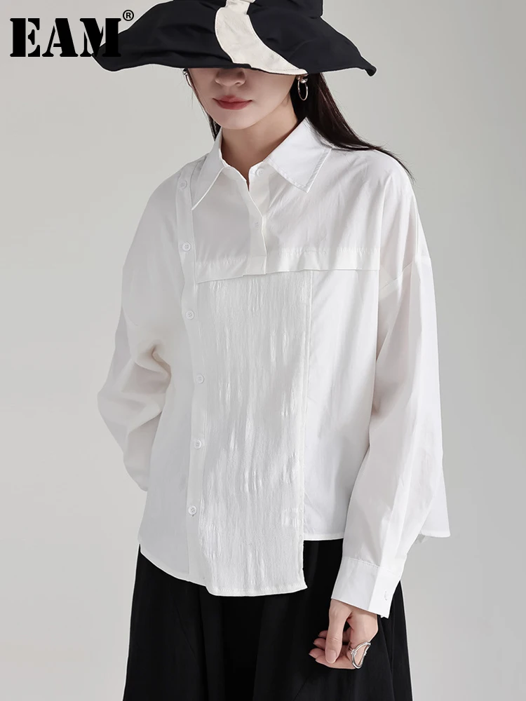 

[EAM] Women White Irregular Pleated Big Size Blouse New Lapel Long Sleeve Loose Fit Shirt Fashion Spring Autumn 2023 1DH1356