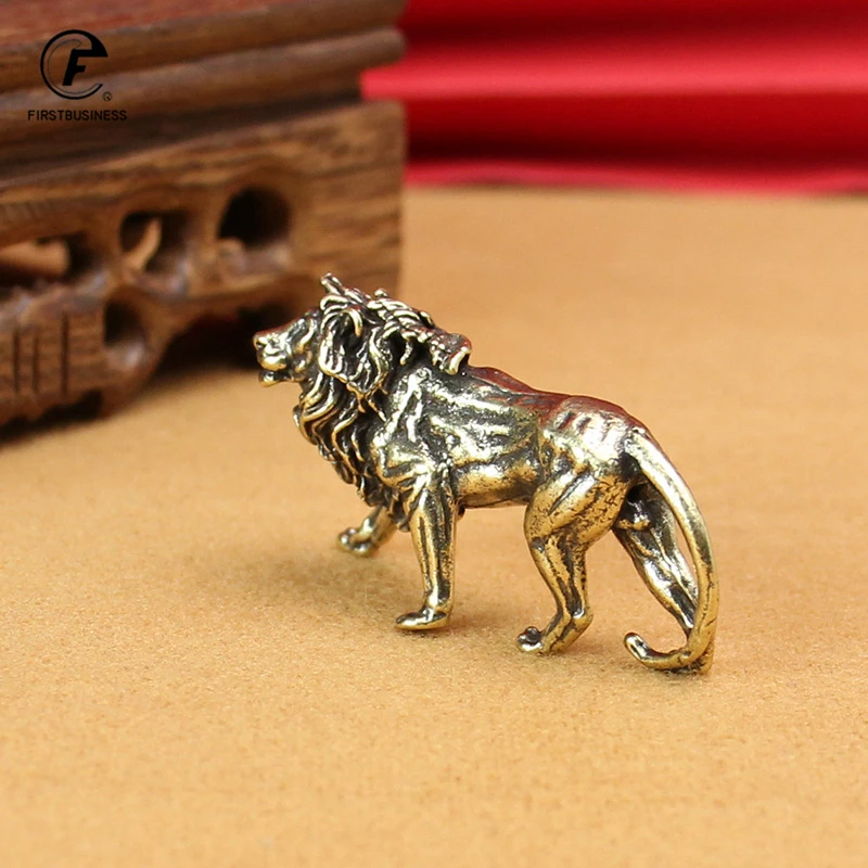 Фото Миниатюры Majestic King Lion из чистой меди, украшения для стола, винтажные латунные мини-статуи животных, домашний декор, украшения, ремесло №4