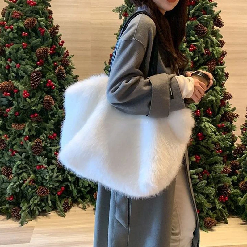 

Популярная в этом году меховая женская сумка на осень и зиму 2022, Новый рождественский стиль ins, Высококачественная текстурная вместительная...