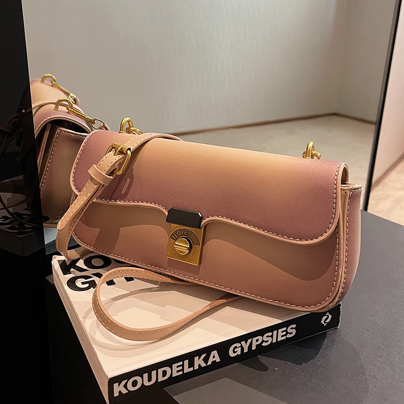 

Лидер продаж, женская новая осенне-зимняя сумка-мессенджер 2022, Высококачественная нишевая дизайнерская сумка через плечо, маленькая квадра...