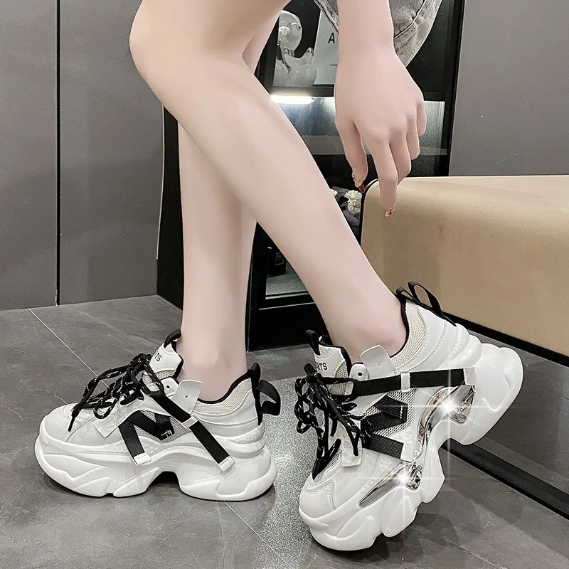 Кроссовки женские из дышащей кожи на толстой подошве 7 см