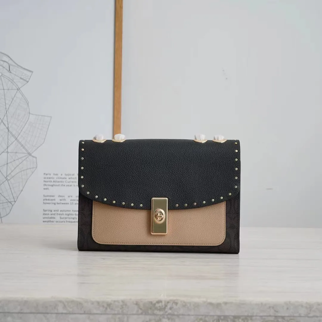 

High-end bag 2022 Western-style women's retro C buckle Dionysian bag magnetic buckle leather shoulder diagonal small square bag