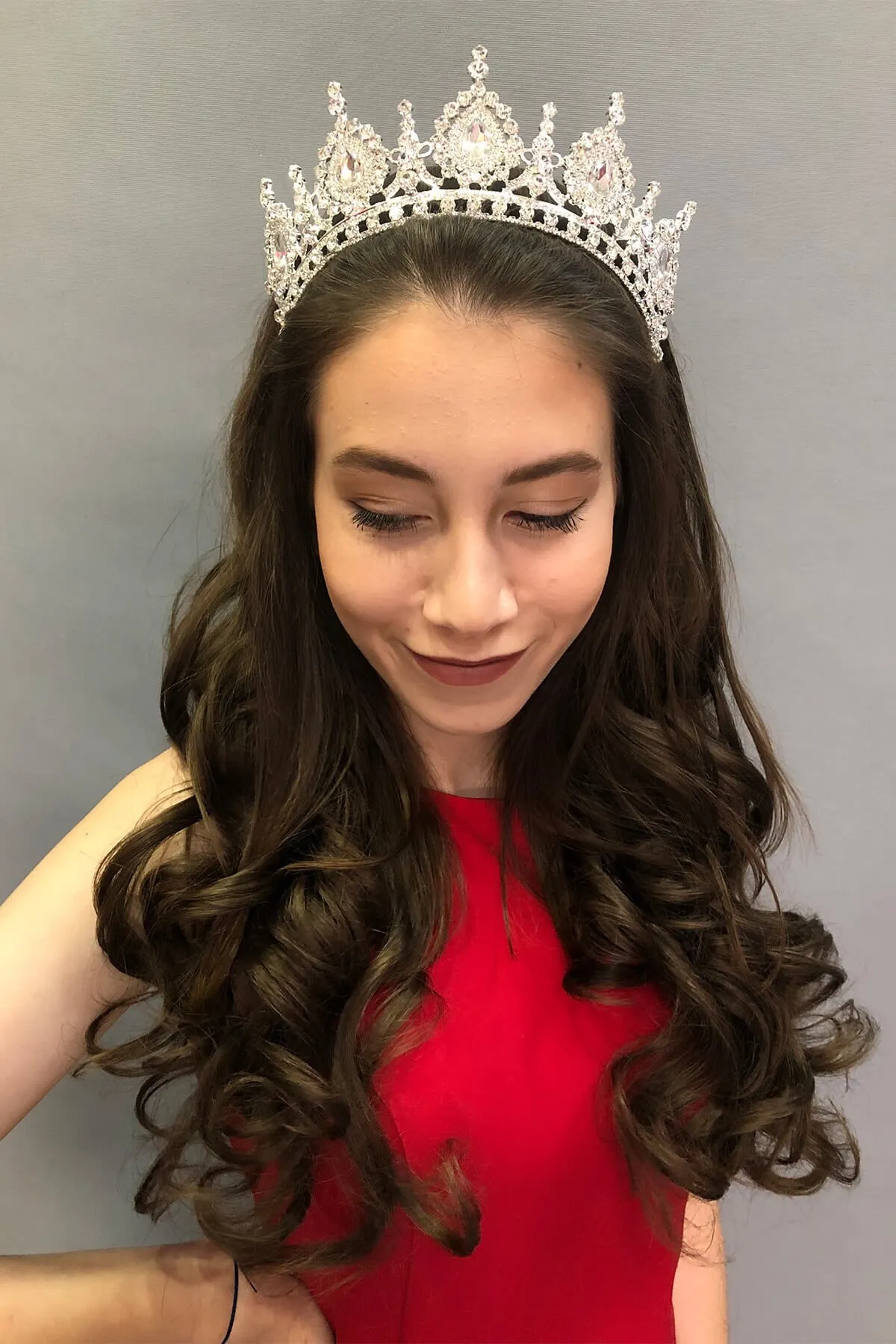 

Ahu Model Silver Bridal Crown