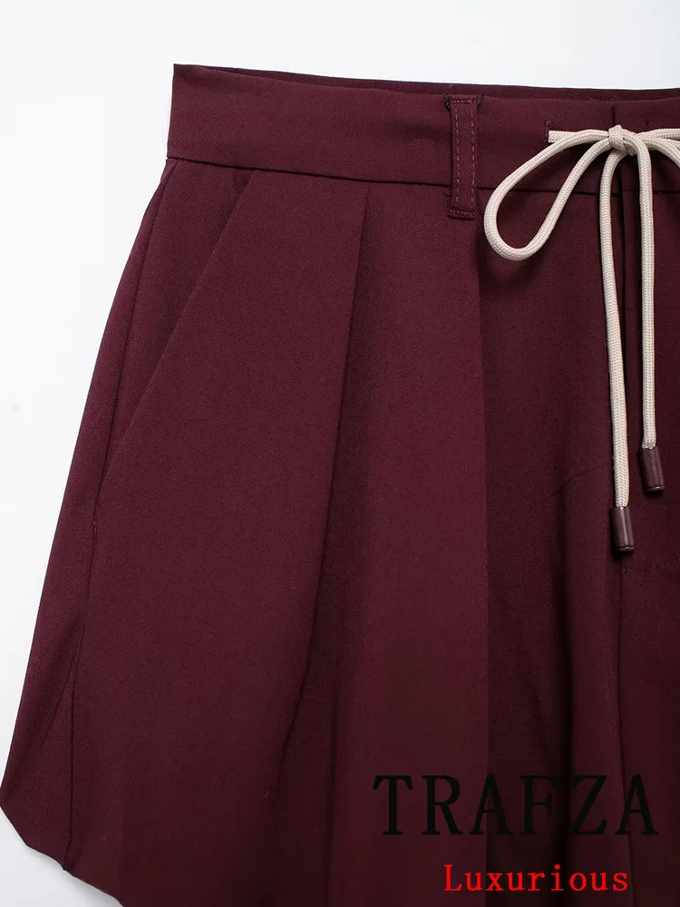 Женский винтажный костюм с мини-юбкой и отложным воротником на молнии