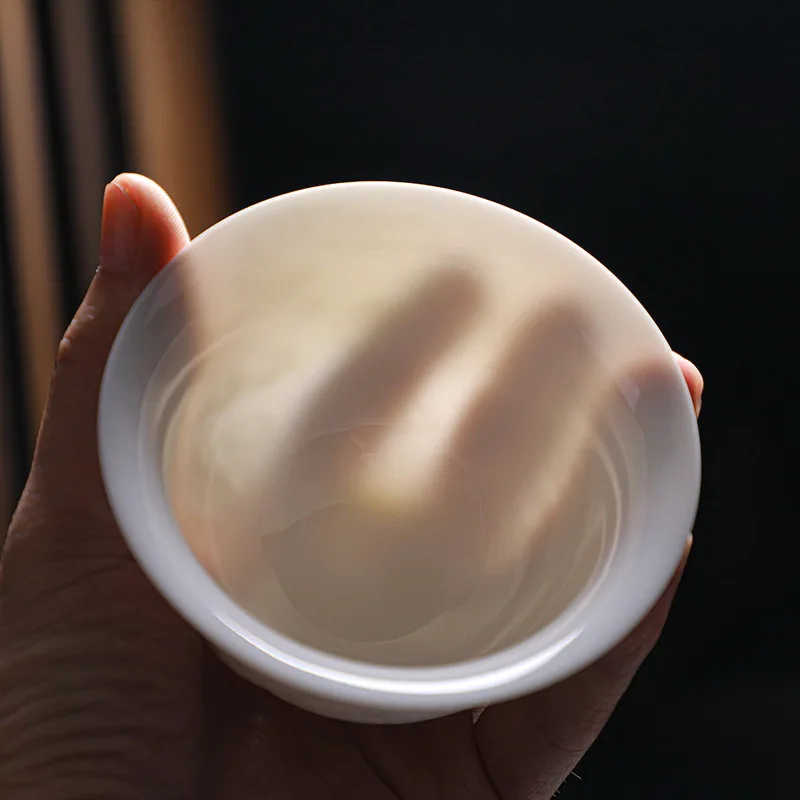 Цена Керамический чайный сервиз Gaiwan 150 мл с рельефным рисунком дракона и феникса кунг-фу, посуда для напитков, чайный набор, чайные чаши