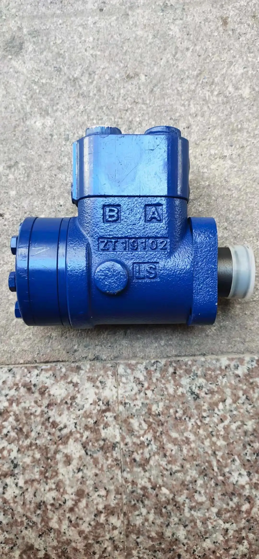 Колесный экскаватор 65/75-8-9 направленный станок гидравлический рулевой механизм