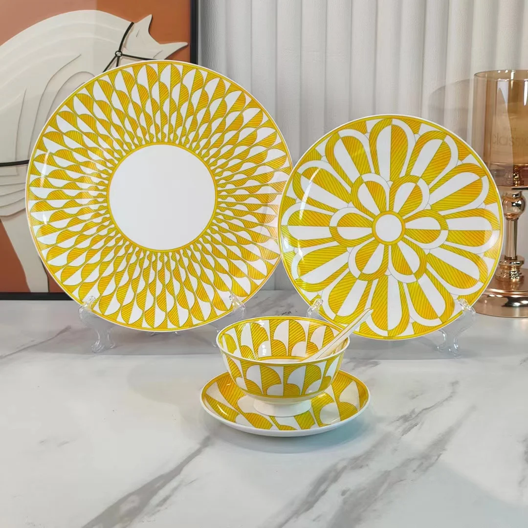 

New Arrival In 2023Dinner Plate Bone China Cup Saucer Rice Bowl Spoon Dessert Bread Plate Five Luxury Home Decor Gifts New