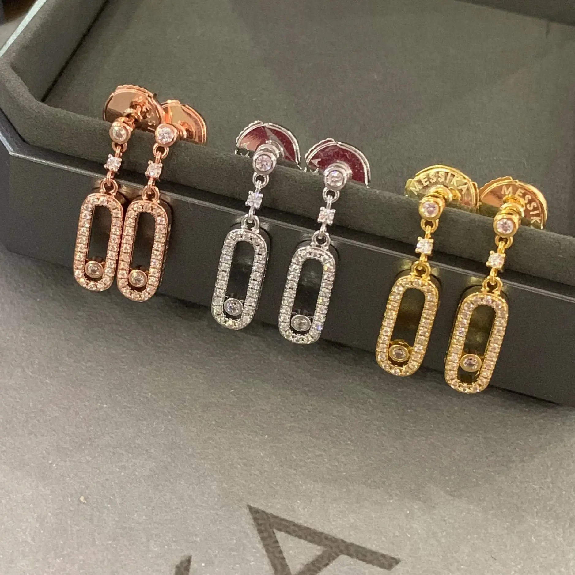 Классические и значные роскошные брендовые дизайнерские женские серьги серии MOVE