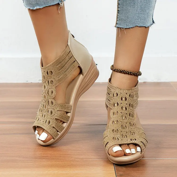 

Large Size Bling Bling All-Match Beige Heeled Sandals Clogs Wedge Velvet Shoes Med Espadrilles Platform 2022 Summer Breathable B