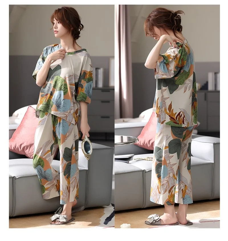 2 Piece Sets Summer Silk Pajamas for Women Short Loungewear Short Sleeves Cropped Pants Fashion Printed Sleepwear Pjs Female
