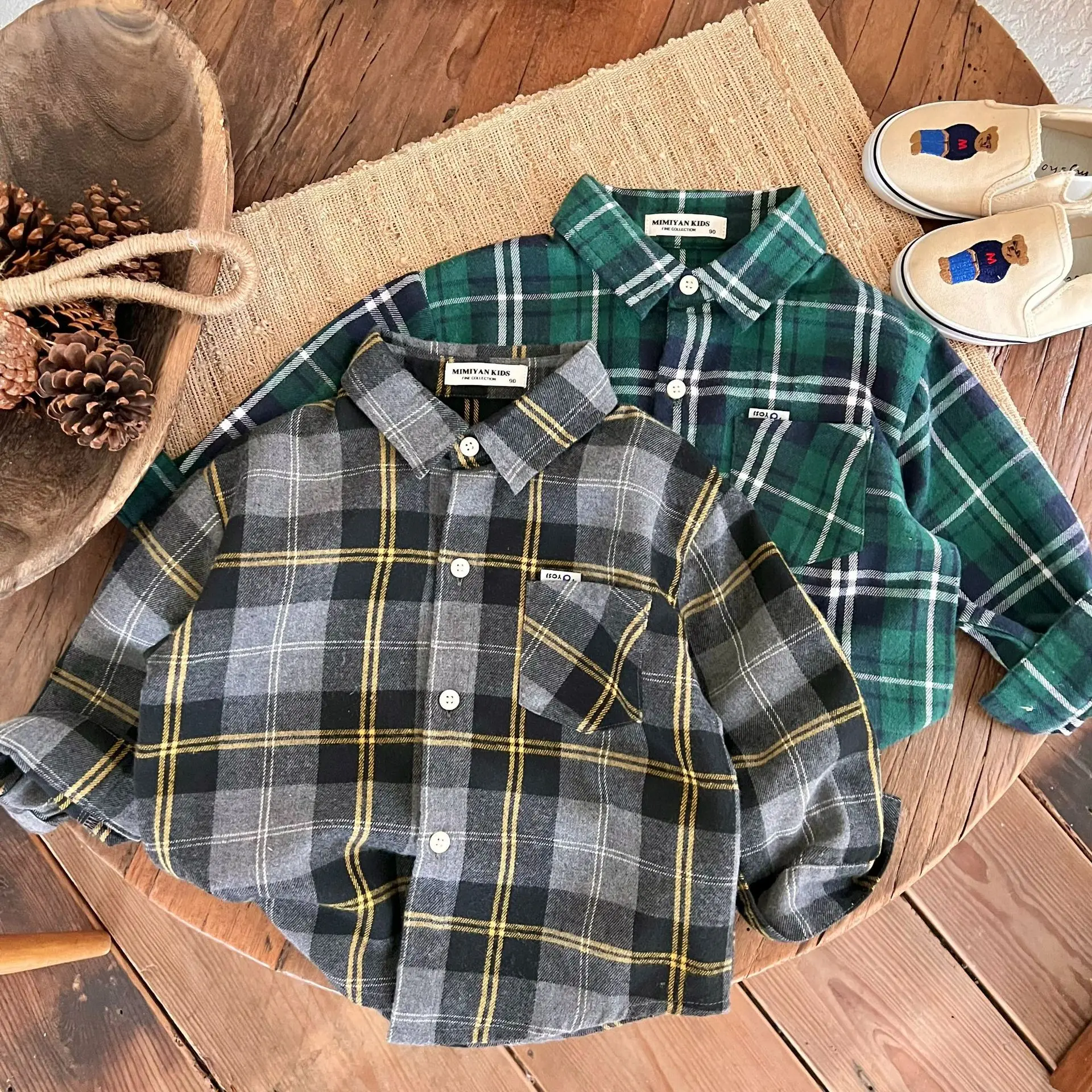 Детская одежда Новинка осени 2022 рубашка в клетку с карманами для мальчиков и