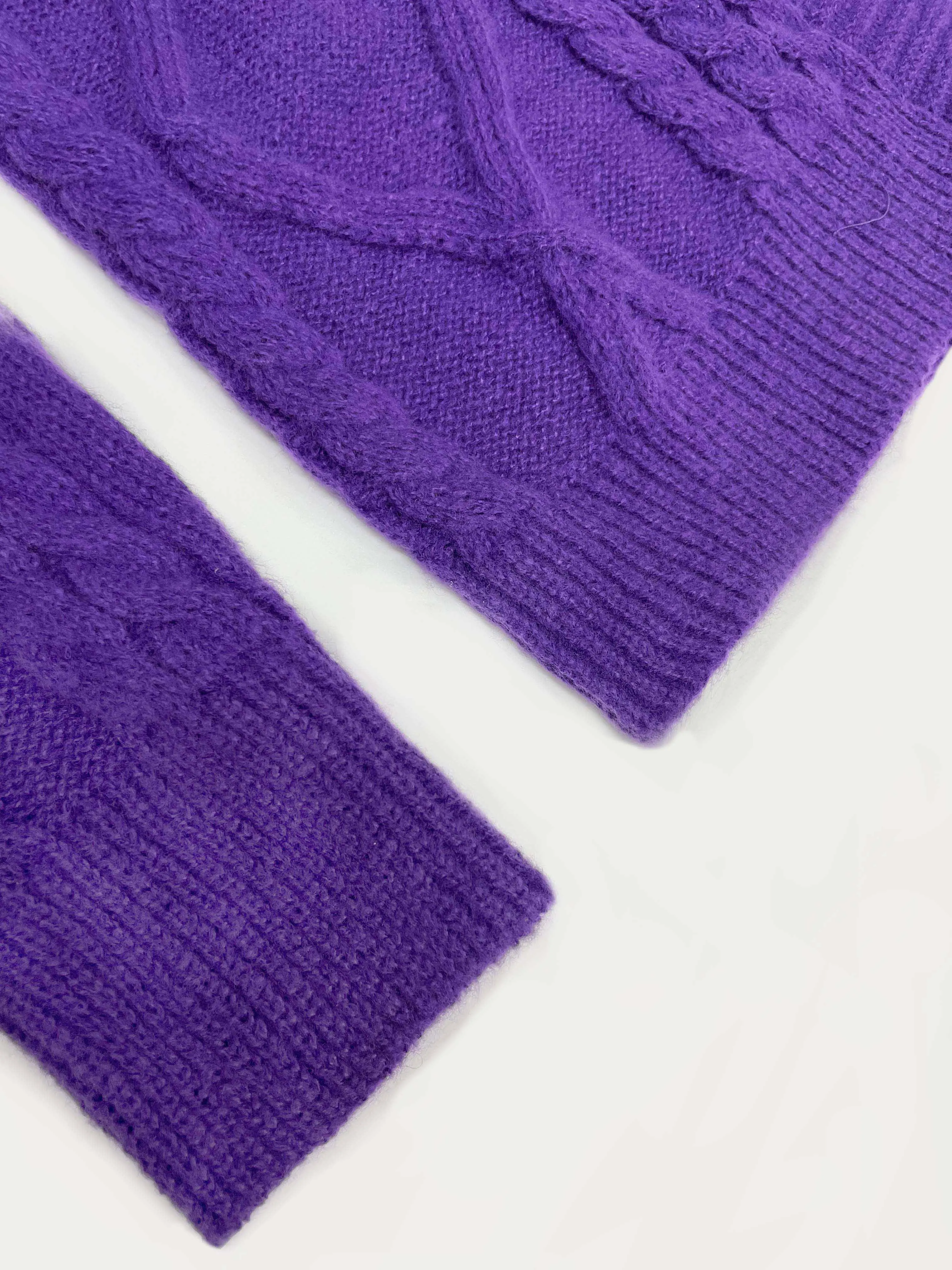 Кардиган GarbGlory TS с золотой звездой и вышивкой на пуговицах фиолетовый свитер