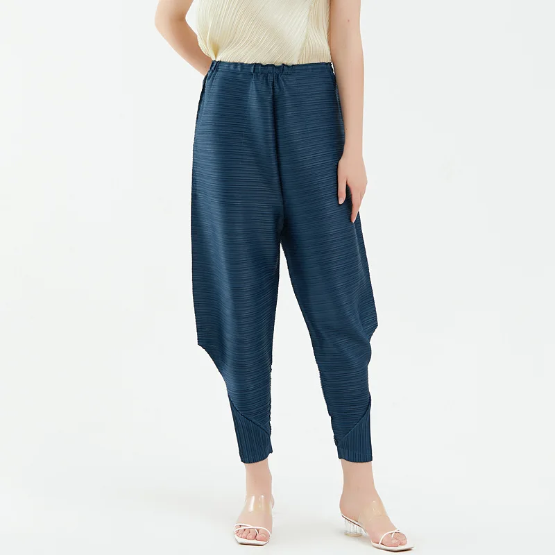 2022 new niche women's harem pants women's pants summer thin loose design pleated casual pants