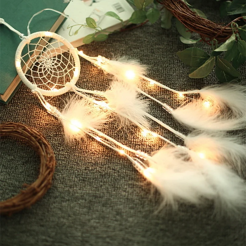 

Led Party Decoration Fancy Dream Catcher Feather Wall Hanging Decor Mysterious Ethnic Art Crafts Gifts Dreamcatcher Wind Chimes