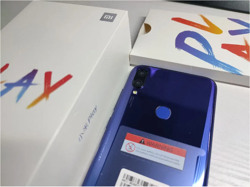 Celular Xiaomi Play Smartphone Mediatek MT6765 Helio P35 Telephone Intelligent 1080 x 2280 Pixels