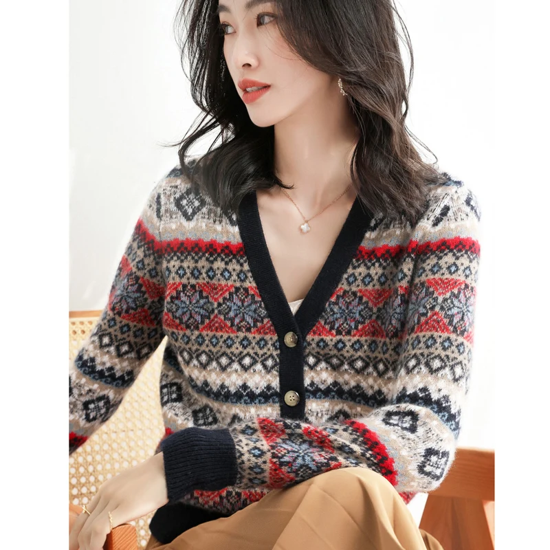

Autumn and Winter New Women's V-neck Knitted Cardigan Coat Thickened Sweater Underlay with Woolen Sweater National Style