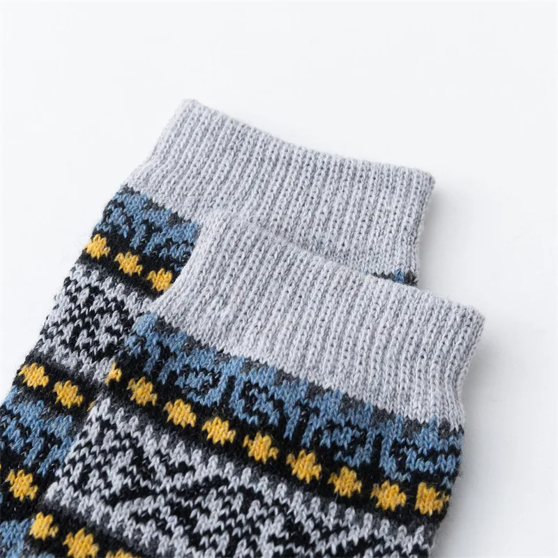 2021 Newest Lovelty Men and Women Wool Socks Winter Auspicious Cloud Warmer Cashmere Thermal Thicken Ethnic Style Women Socks