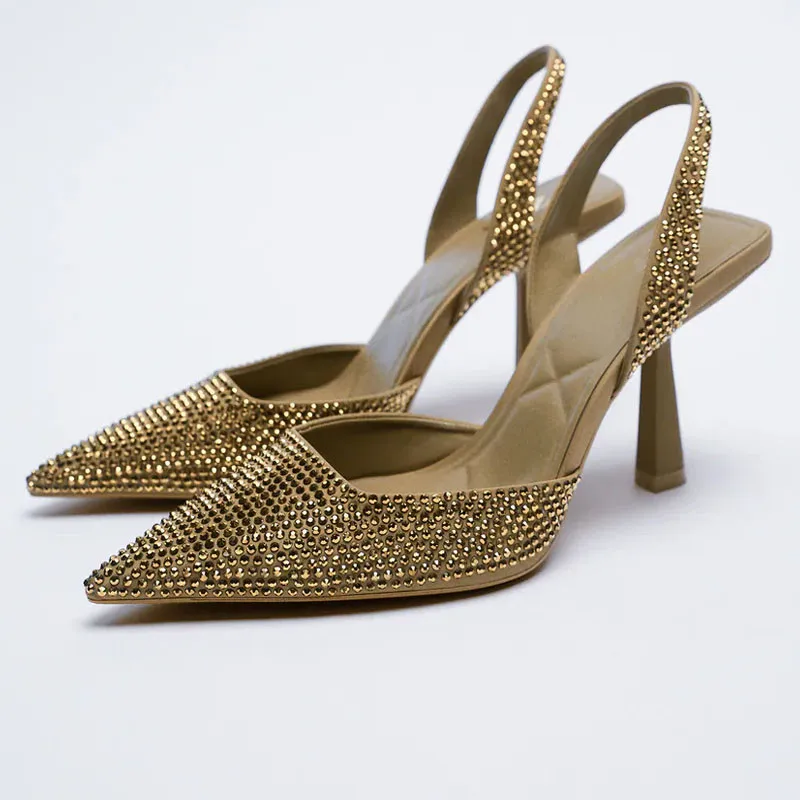 Женские туфли-лодочки на высоком каблуке с цепочкой и острым носком