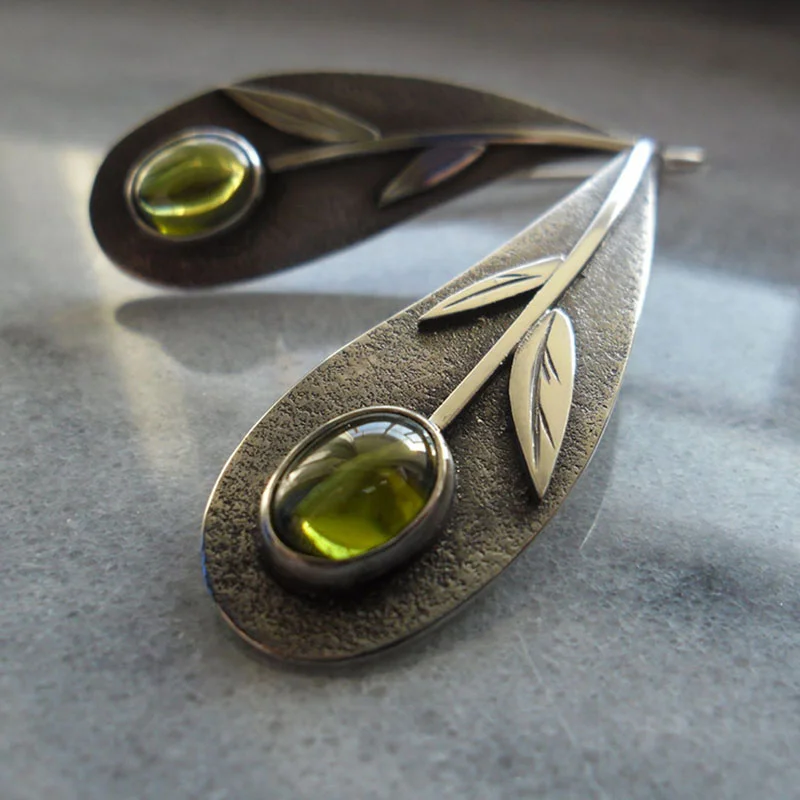 

Vintage Plant Leaf Olive Green Resin Stone Earrings Female Tribal Handmade Metal Ancient Bronze Indian Earrings Jewelry