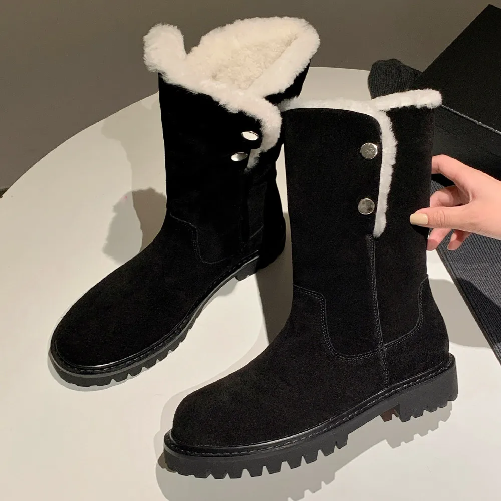 Женские сапоги без застежек из натуральной замши, с металлической пряжкой Женские сапоги без застежек из натуральной замши, с металлической пряжкой