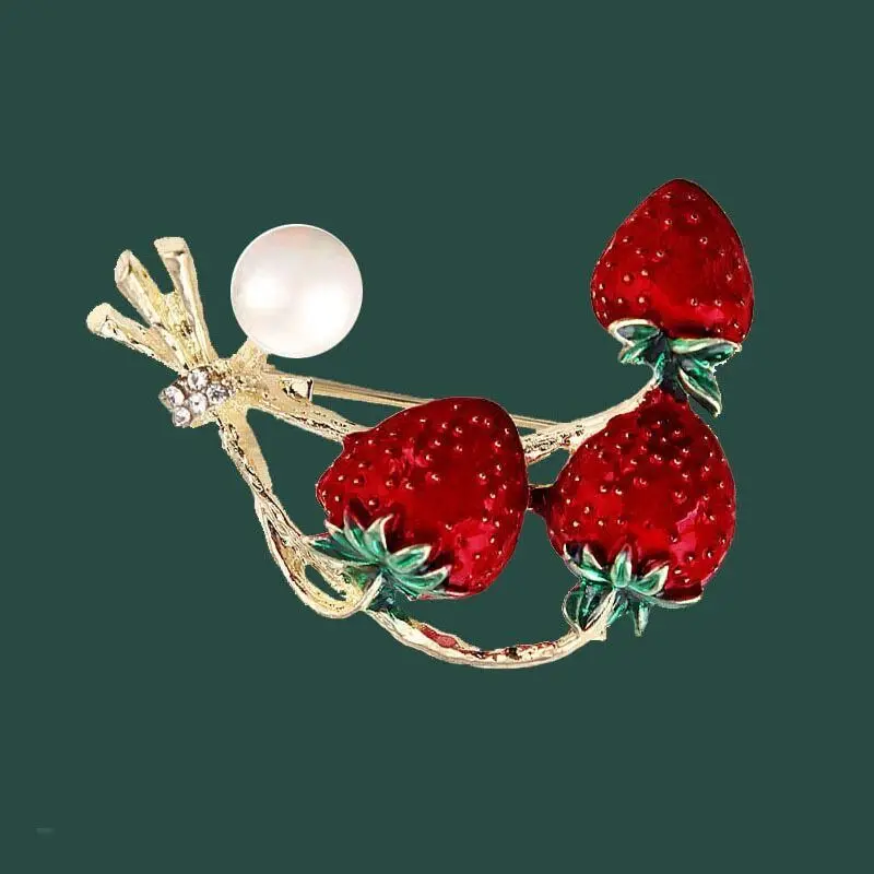Retro Enamel Drip Oil Strawberry Pin Brooches for Women Temperament Sweet Fruit Corsage Lapel Pins Fashion Jewelry Accessories