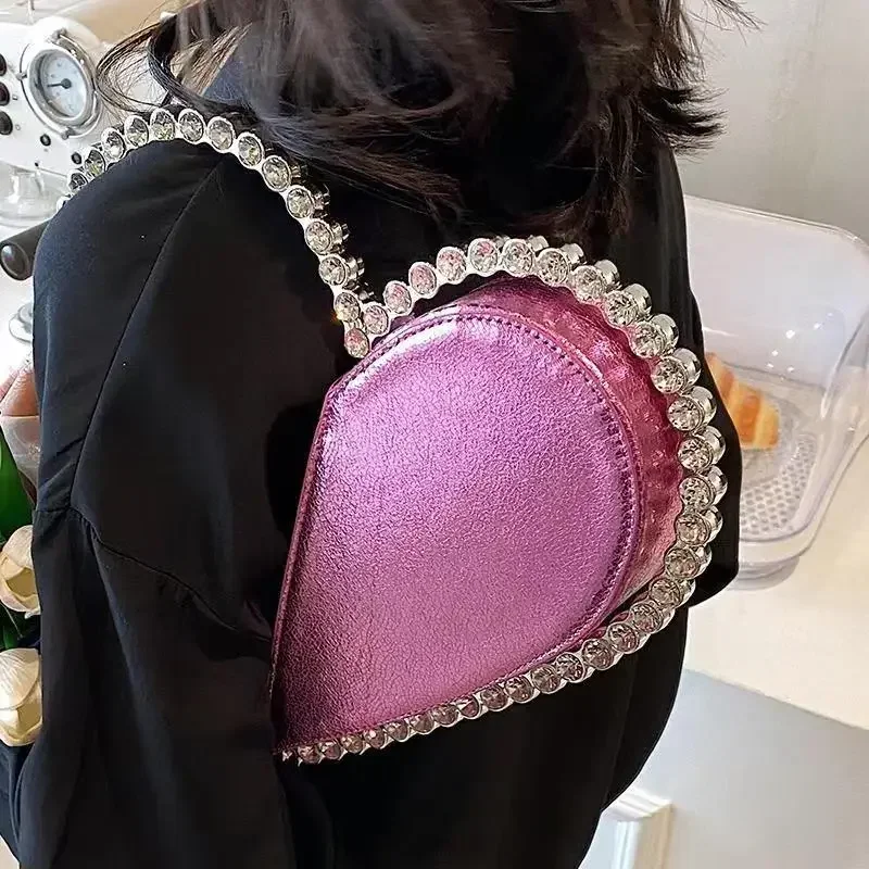 

Heart Sequins Evening Clutch Bags For Wedding Party Women Chic Metal Handle Crystal Rhinestone Purses and Handbags Designer 2023