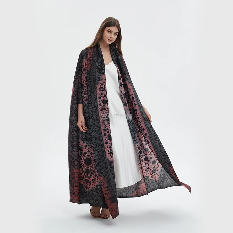 Женский плиссированный тренчкот с рукавом летучая мышь