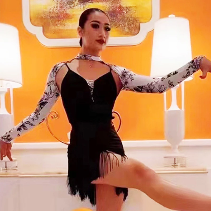 Женское платье для латиноамериканских танцев черное с бахромой Короткие топы