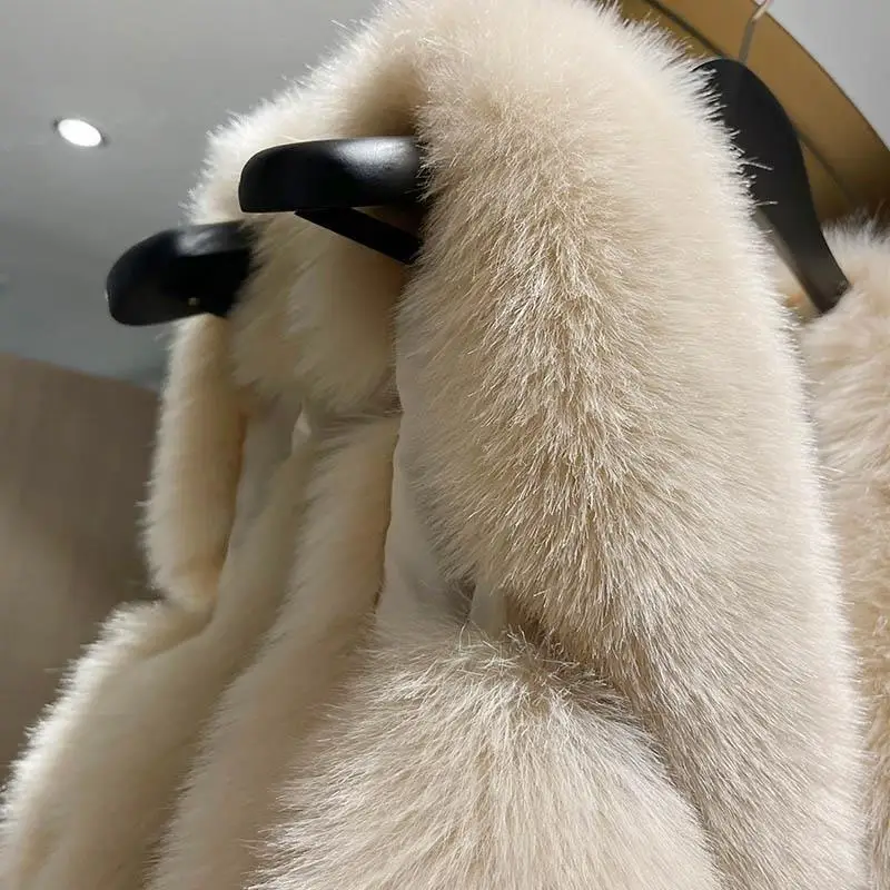 Young waistcoat women's cropped leather horse clip vest