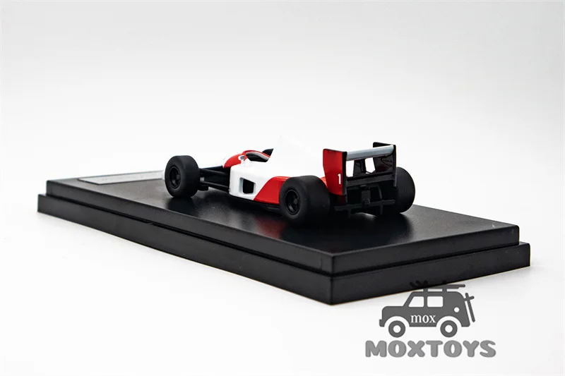 Литая модель автомобиля LCD 1:64 F1 MP4/6 No.1 A.Senna