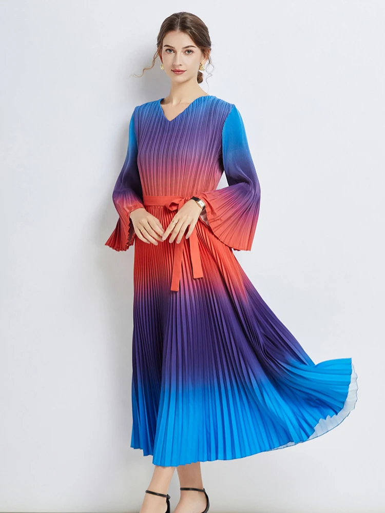

Fashion Gradient Color Midi Pleated Dresses for Women Autumn 2023 Flare Sleeve Loose Casual Vestidos Holiday Robe Blue